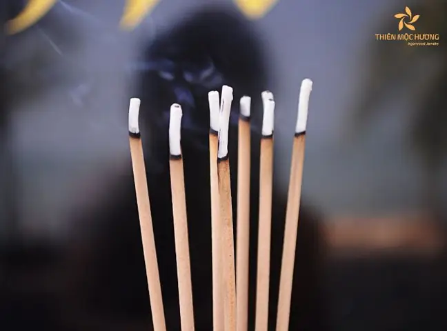 Đốt Nhang 2 Ngắn 1 Dài La Điềm Gì Đốt Nhang 2 Ngắn 1 Dài La Điềm Gì