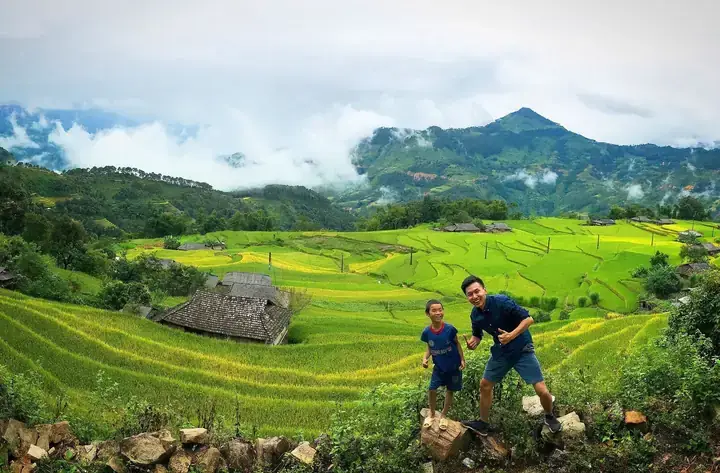Khám Phá Phong Cách Du Lịch Của Khoai Lang Thang: Hành Trình, Mẹo & Địa Điểm Nổi Bật Khám Phá Phong Cách Du Lịch Của Khoai Lang Thang: Hành Trình, Mẹo & Địa Điểm Nổi Bật