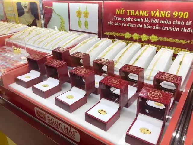 Bảng Giá Vàng Ngọc Hải Hôm Nay Mới Nhất: Cập Nhật Chi Tiết Mua Vào Và Bán Ra Bảng Giá Vàng Ngọc Hải Hôm Nay Mới Nhất: Cập Nhật Chi Tiết Mua Vào Và Bán Ra