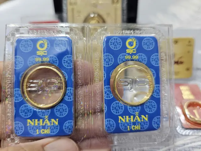Cập Nhật Giá Vàng Nhẫn Tròn 9999 Hôm Nay: Bảng Giá Mới Nhất Các Thương Hiệu Cập Nhật Giá Vàng Nhẫn Tròn 9999 Hôm Nay: Bảng Giá Mới Nhất Các Thương Hiệu