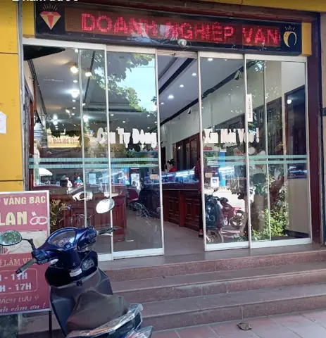 Giá Vàng Tiệm Vàng Bạc Huy Lan Hôm Nay: Cập Nhật Thông Tin Mới Nhất Giá Vàng Tiệm Vàng Bạc Huy Lan Hôm Nay: Cập Nhật Thông Tin Mới Nhất