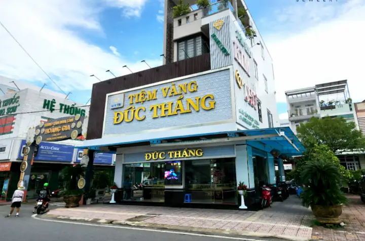Giá Vàng Tiệm Vàng Bạc Phương Bình Hôm Nay: Bảng Giá Mua Vào - Bán Ra Mới Nhất