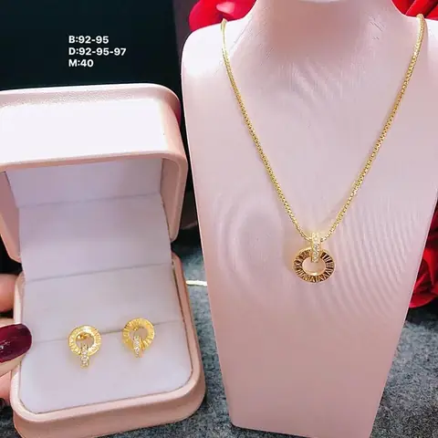 Giá Vàng Trang Sức Ở Tây Nguyên Hôm Nay: Bảng Giá Cập Nhật Mới Nhất Giá Vàng Trang Sức Ở Tây Nguyên Hôm Nay: Bảng Giá Cập Nhật Mới Nhất