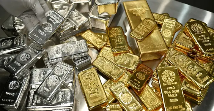 Cập Nhật Giá Vàng Bạc Định Băng Và Biến Động Thị Trường Hôm Nay