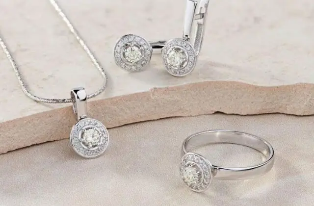 Vàng Ý Là Gì? Cập Nhật Giá Vàng Ý Hôm Nay Bao Nhiêu 1 Chỉ? Vàng Ý Là Gì? Cập Nhật Giá Vàng Ý Hôm Nay Bao Nhiêu 1 Chỉ?