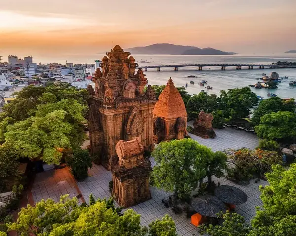 Giá Vé Vào Tháp Bà Ponagar 2026: Bảng Giá Chi Tiết, Ưu Đãi Và Giờ Mở Cửa Giá Vé Vào Tháp Bà Ponagar 2026: Bảng Giá Chi Tiết, Ưu Đãi Và Giờ Mở Cửa