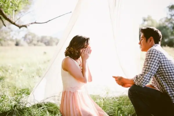 Giải Mã Giấc Mơ Có Người Cầu Hôn: Điềm Báo Gì, Tốt Hay Xấu? Giải Mã Giấc Mơ Có Người Cầu Hôn: Điềm Báo Gì, Tốt Hay Xấu?