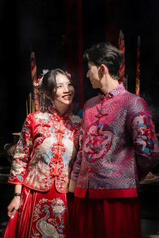 Giải Mã Giấc Mơ Thấy Mình Đám Cưới: Điềm Báo Gì? Ý Nghĩa Theo Từng Hoàn Cảnh