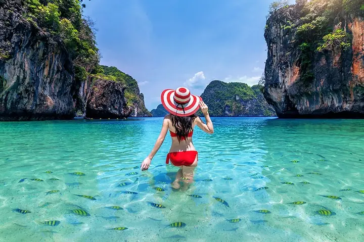 Giải Mã Giấc Mơ Thấy Tắm Ngoài Trời: Điềm Báo Gì, Tốt Hay Xấu? Giải Mã Giấc Mơ Thấy Tắm Ngoài Trời: Điềm Báo Gì, Tốt Hay Xấu?