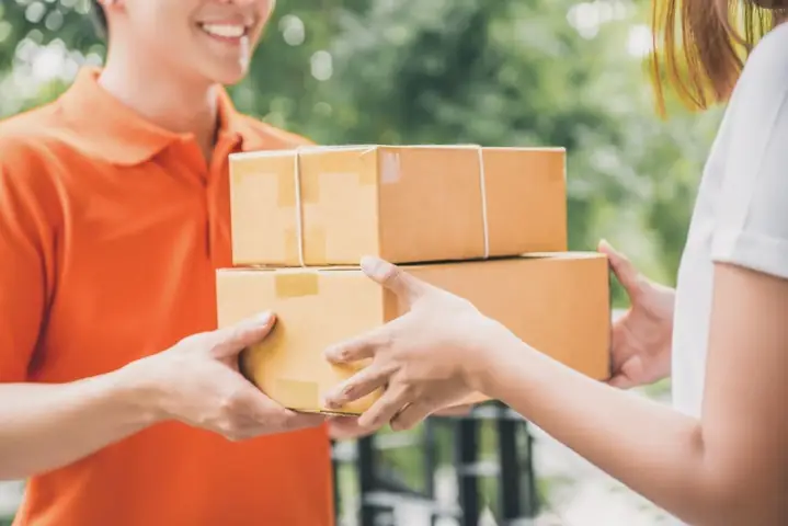 Dịch Vụ Giao Hàng Trong Ngày: Top Đơn Vị Vận Chuyển Siêu Tốc Uy Tín Nhất Dịch Vụ Giao Hàng Trong Ngày: Top Đơn Vị Vận Chuyển Siêu Tốc Uy Tín Nhất