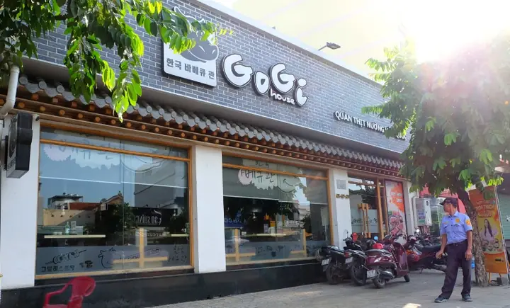 Giờ Mở Cửa Gogi House: Thời Gian Hoạt Động Các Chi Nhánh Và Cách Đặt Trước Giờ Mở Cửa Gogi House: Thời Gian Hoạt Động Các Chi Nhánh Và Cách Đặt Trước
