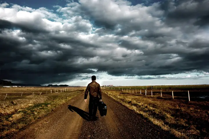 "head South" Là Gì? Giải Mã Ý Nghĩa Và Cách Sử Dụng Idiom Phổ Biến "head South" Là Gì? Giải Mã Ý Nghĩa Và Cách Sử Dụng Idiom Phổ Biến