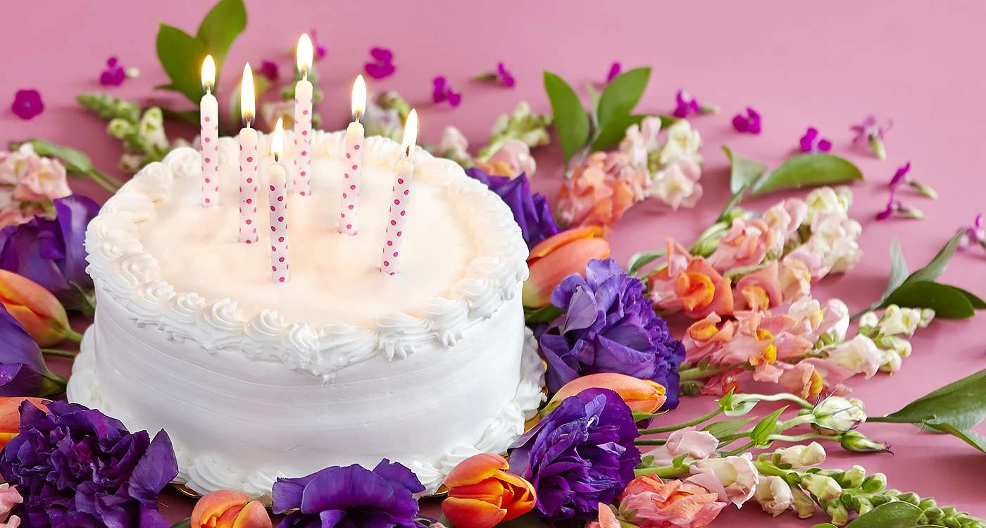 100+ Hình Ảnh Bánh Sinh Nhật 2026 Đẹp Nhất, Đầy Màu Sắc
