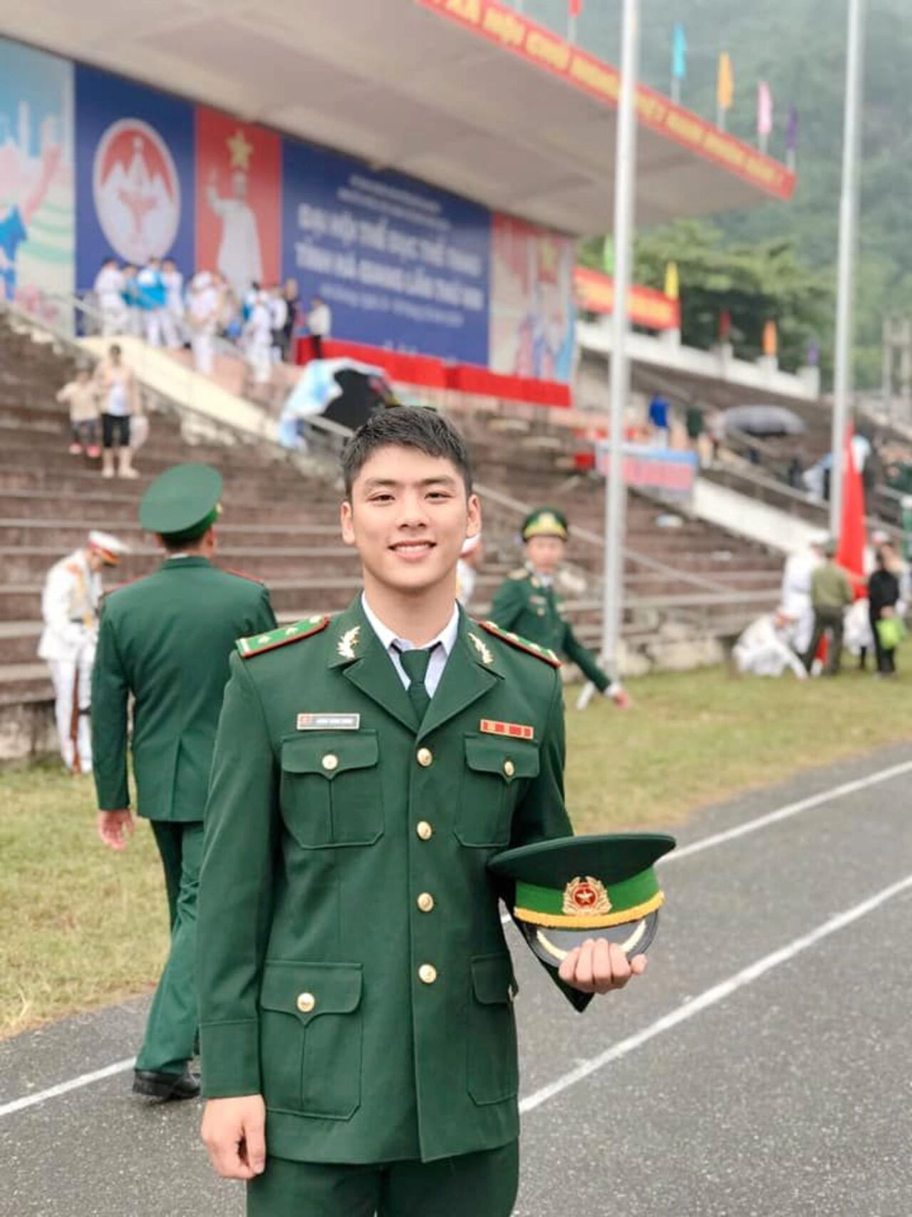 100+ Hình Ảnh Bộ Đội Buồn Đầy Cảm Xúc 2026 – Tải Ngay, Xem Nhanh, Lưu Vào Máy 100+ Hình Ảnh Bộ Đội Buồn Đầy Cảm Xúc 2026 – Tải Ngay, Xem Nhanh, Lưu Vào Máy