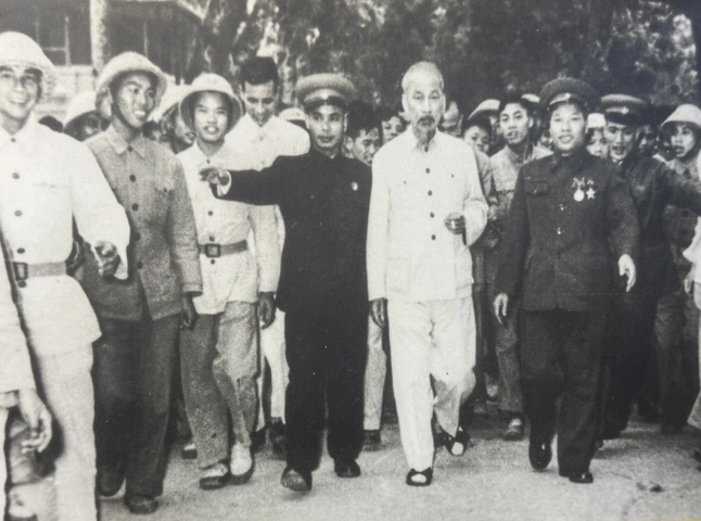 Tập Hợp Hình Ảnh Chú Công An Nhân Dân Đáng Yêu: Bộ Sưu Tập, Nguồn Tải & Cách Dùng Cho Mọi Đối Tượng