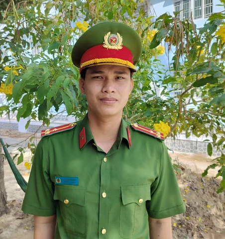 Tập Hợp Hình Ảnh Chú Công An Nhân Dân Đáng Yêu: Bộ Sưu Tập, Nguồn Tải & Cách Dùng Cho Mọi Đối Tượng