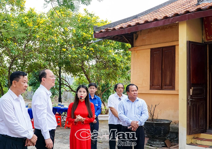 Tải Ngay Hình Ảnh Cờ Đảng Tung Bay Đẹp Nhất – Dành Cho Giáo Viên, Nhà Thiết Kế & Người Yêu Lịch Sử Tải Ngay Hình Ảnh Cờ Đảng Tung Bay Đẹp Nhất – Dành Cho Giáo Viên, Nhà Thiết Kế & Người Yêu Lịch Sử