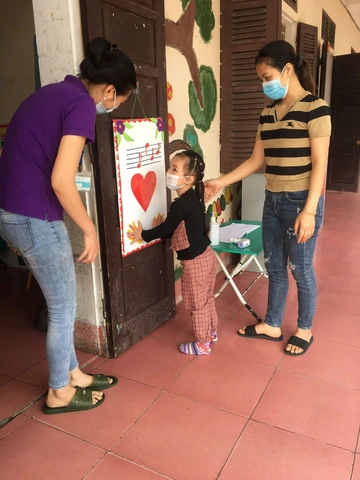 Cách Chụp & Chia Sẻ “hình Ảnh Cô Đón Trẻ Vào Lớp” Chuẩn Seo Cho Phụ Huynh Và Giáo Viên