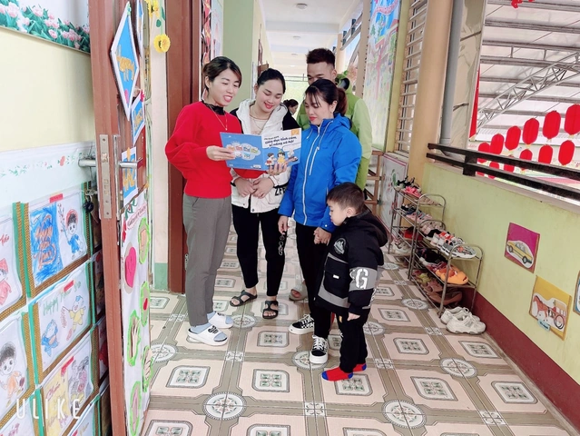 Cách Chụp & Chia Sẻ “hình Ảnh Cô Đón Trẻ Vào Lớp” Chuẩn Seo Cho Phụ Huynh Và Giáo Viên