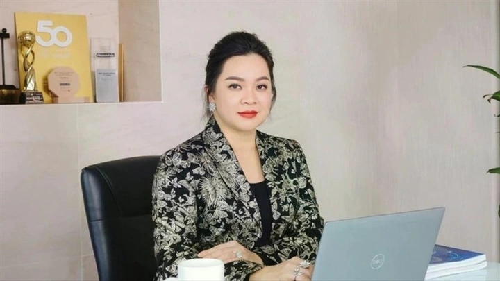 Hình Ảnh Con Gái Nguyễn Tấn Dũng: Sự Thật, Tiểu Sử & Tầm Ảnh Hưởng Đối Với Công Chúng Việt