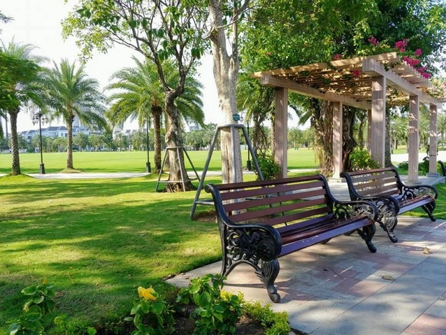 Hình Ảnh Công Viên Vinhomes Central Park: Hướng Dẫn Check‑in, Chụp Ảnh Đẹp & Trải Nghiệm Dành Cho Giới Trẻ