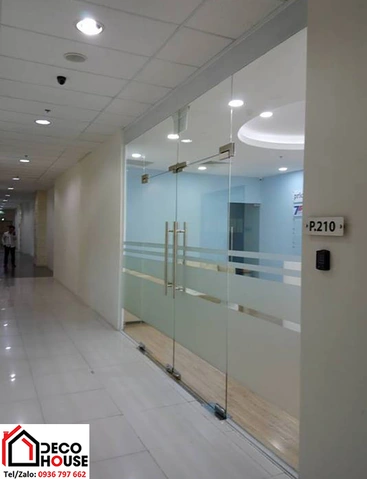 Hình Ảnh Cửa Kính Thủy Lực: Bộ Sưu Tập Thiết Kế Đỉnh Cao Dành Cho Kiến Trúc Sư & Chủ Nhà