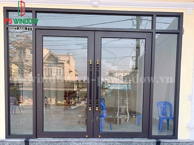 Hình Ảnh Cửa Kính Thủy Lực: Bộ Sưu Tập Thiết Kế Đỉnh Cao Dành Cho Kiến Trúc Sư & Chủ Nhà