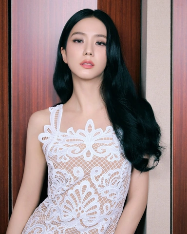Những Hình Ảnh Đẹp Nhất Của Jisoo: Bộ Sưu Tập Độc Đáo Dành Cho Fan Blackpink