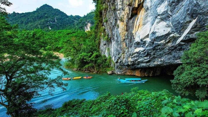 Khám Phá Bộ Sưu Tập Hình Ảnh Đẹp Về Quảng Bình Dành Cho Người Yêu Du Lịch & Nhiếp Ảnh