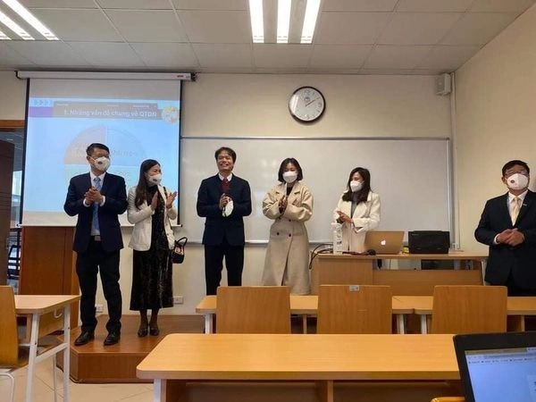 100+ Hình Ảnh Đi Học Muộn 2026 – Bộ Sưu Tập Đẹp Nhất Cho Mọi Nhu Cầu, Bạn Đã Xem Chưa? 100+ Hình Ảnh Đi Học Muộn 2026 – Bộ Sưu Tập Đẹp Nhất Cho Mọi Nhu Cầu, Bạn Đã Xem Chưa?
