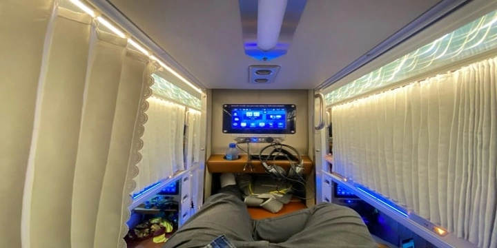 Hình Ảnh Đi Xe Giường Nằm: Bộ Sưu Tập Đầy Đủ Cho Người Yêu Du Lịch & Fan Đêm Lãng Mạn