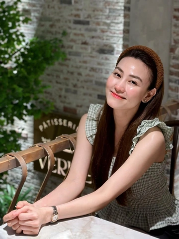 Bộ Sưu Tập Hình Ảnh Mới Nhất Của Diễn Viên Ngân Khánh – Dành Cho Fan Việt Nam
