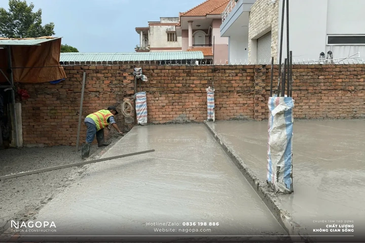Hình Ảnh Đổ Bê Tông Sàn: Hướng Dẫn Chi Tiết, Lưu Ý Kỹ Thuật & Tham Khảo Thực Tiễn Cho Nhà Thầu Và Chủ Đầu Tư Hình Ảnh Đổ Bê Tông Sàn: Hướng Dẫn Chi Tiết, Lưu Ý Kỹ Thuật & Tham Khảo Thực Tiễn Cho Nhà Thầu Và Chủ Đầu Tư