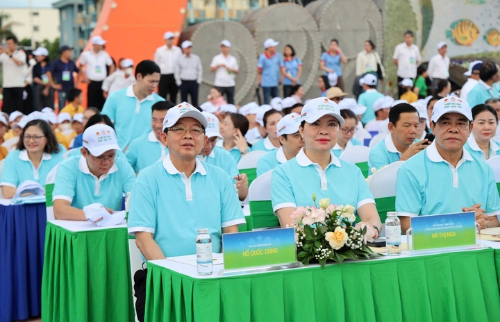 Hình Ảnh Dũng Phở Hà Đông: Tất Cả Những Điều Bạn Cần Biết (dành Cho Người Hâm Mộ & Người Tìm Hiểu)