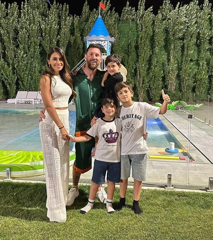 100+ Hình Ảnh Gia Đình Messi 2026 – Bộ Sưu Tập Đầy Đủ, Đẹp Nhất 100+ Hình Ảnh Gia Đình Messi 2026 – Bộ Sưu Tập Đầy Đủ, Đẹp Nhất