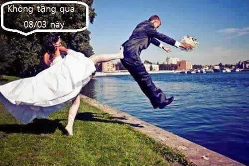 Hình Ảnh Hài Hước Về Ngày 8/3: Bộ Sưu Tập Meme, Caption & Đồ Dùng Độc Đáo Dành Cho Các Bạn Nam & Nữ Yêu Thích Cười Vui Hình Ảnh Hài Hước Về Ngày 8/3: Bộ Sưu Tập Meme, Caption & Đồ Dùng Độc Đáo Dành Cho Các Bạn Nam & Nữ Yêu Thích Cười Vui