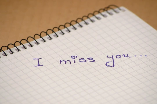 100+ Hình Ảnh I Miss You 2026 Đầy Cảm Xúc, Bạn Muốn Xem Ngay?