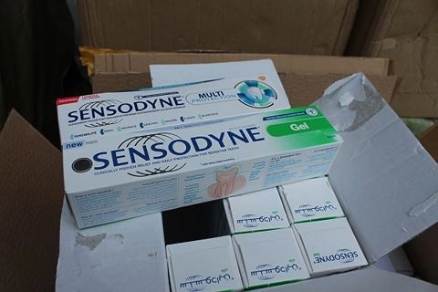 Xem & Tải Hình Ảnh Kem Đánh Răng Sensodyne: Bộ Sưu Tập Đầy Đủ Dành Cho Người Muốn Nhận Biết Sản Phẩm Chính Hãng
