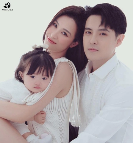 Tạo Bộ Sưu Tập Hình Ảnh Kỷ Niệm Tình Yêu: Hướng Dẫn Chi Tiết Cho Các Cặp Đôi
