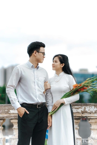 Tạo Bộ Sưu Tập Hình Ảnh Kỷ Niệm Tình Yêu: Hướng Dẫn Chi Tiết Cho Các Cặp Đôi