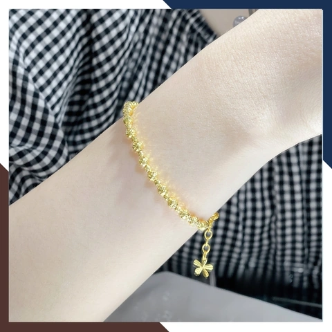 Hình Ảnh Lắc Tay Vàng Đẹp Nhất 2026: Bộ Sưu Tập, Giá & Cách Chọn Cho Nữ Giới Hình Ảnh Lắc Tay Vàng Đẹp Nhất 2026: Bộ Sưu Tập, Giá & Cách Chọn Cho Nữ Giới