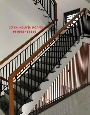 Hình Ảnh Lan Can Cầu Thang Sắt: 100+ Mẫu Đẹp, Giá Thành, Và Cách Lựa Chọn Cho Ngôi Nhà Hiện Đại Hình Ảnh Lan Can Cầu Thang Sắt: 100+ Mẫu Đẹp, Giá Thành, Và Cách Lựa Chọn Cho Ngôi Nhà Hiện Đại