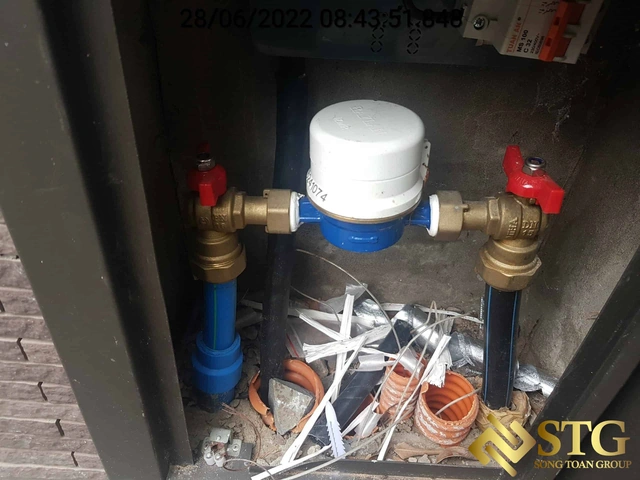 Hình Ảnh Lắp Đặt Đồng Hồ Nước: Hướng Dẫn Chi Tiết & 3 Bước Đảm Bảo An Toàn Cho Chủ Nhà Và Thợ Lắp Đặt Hình Ảnh Lắp Đặt Đồng Hồ Nước: Hướng Dẫn Chi Tiết & 3 Bước Đảm Bảo An Toàn Cho Chủ Nhà Và Thợ Lắp Đặt