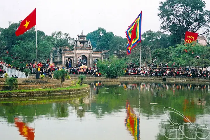 Hình Ảnh Lễ Hội Cổ Loa: Tổng Hợp Các Khoảnh Khắc, Hoạt Động Và Cách Chiêm Ngưỡng Hình Ảnh Lễ Hội Cổ Loa: Tổng Hợp Các Khoảnh Khắc, Hoạt Động Và Cách Chiêm Ngưỡng