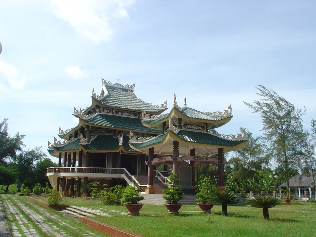 Hình Ảnh Mộ Nguyễn Đình Chiểu: Tất Cả Những Điều Bạn Cần Biết Khi Thăm Địa Điểm Lịch Sử Hình Ảnh Mộ Nguyễn Đình Chiểu: Tất Cả Những Điều Bạn Cần Biết Khi Thăm Địa Điểm Lịch Sử