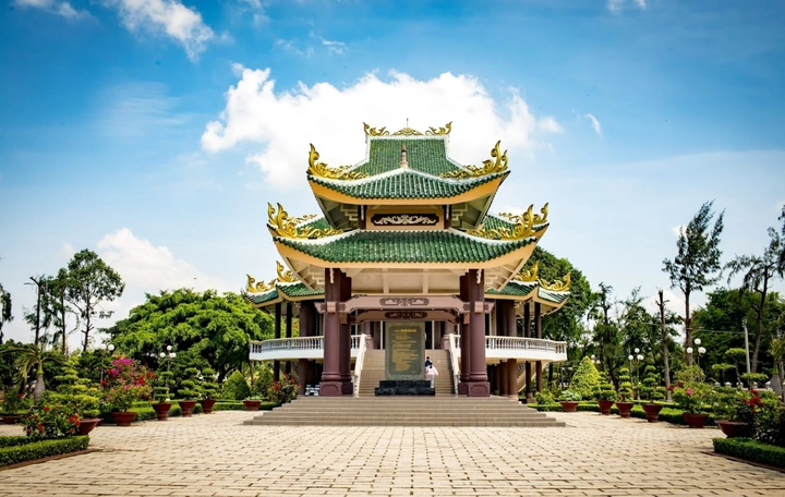 Hình Ảnh Mộ Nguyễn Đình Chiểu: Tất Cả Những Điều Bạn Cần Biết Khi Thăm Địa Điểm Lịch Sử Hình Ảnh Mộ Nguyễn Đình Chiểu: Tất Cả Những Điều Bạn Cần Biết Khi Thăm Địa Điểm Lịch Sử