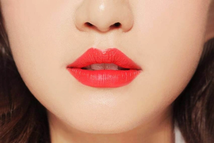 Hình Ảnh Môi Phun Xăm Đẹp: Bộ Sưu Tập Mẫu Thực Tế, Cách Chọn Màu & Tránh Sai Lầm Cho Phụ Nữ Hiện Đại