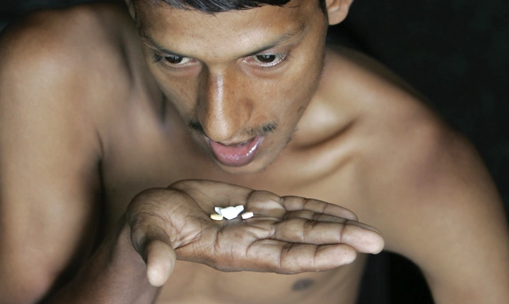 Hình Ảnh Người Bị Nhiễm Hiv/aids: Nhận Dạng, Triệu Chứng & Phân Biệt Đúng Đối Tượng