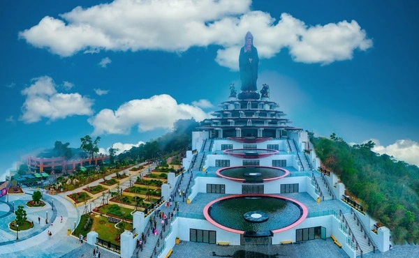 100+ Hình Ảnh Núi Bà 2026 Đẹp Nhất, Đầy Đủ Chủ Đề, Được Yêu Thích?