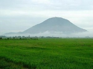 100+ Hình Ảnh Núi Bà 2026 Đẹp Nhất, Đầy Đủ Chủ Đề, Được Yêu Thích?